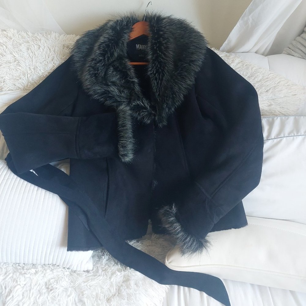 Monroe & Main Fur collar coat